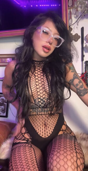 _h3llgurl , Justwidow Nude Leaks OnlyFans Photo 3