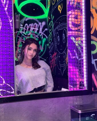 Adrilonz Nude Leaks OnlyFans Photo 21