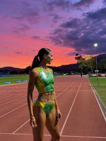 Alanah Yukich Nude Leaks OnlyFans Photo 52