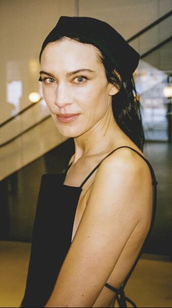 Alexa Chung Nude Leaks OnlyFans Photo 71