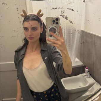 Alice Pagani Nude Leaks OnlyFans Photo 94