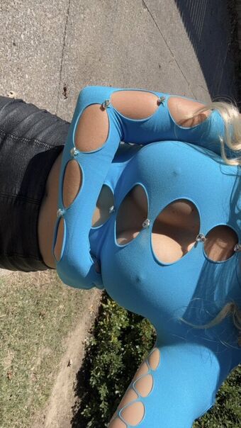 Aliceinwonderland65 Nude Leaks OnlyFans Photo 13