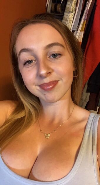 Amazing and Slim Nude Leaks OnlyFans Photo 14