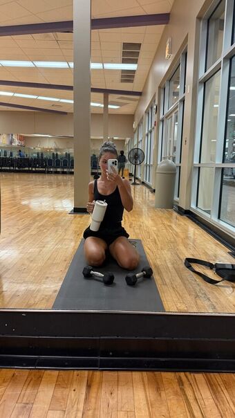 amber.mariee44 Nude Leaks OnlyFans Photo 2