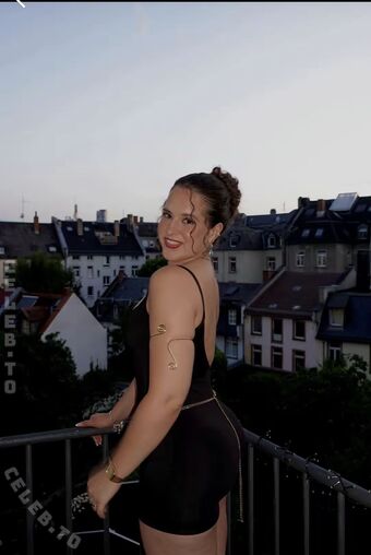 annikaa.mg Nude Leaks OnlyFans Photo 11