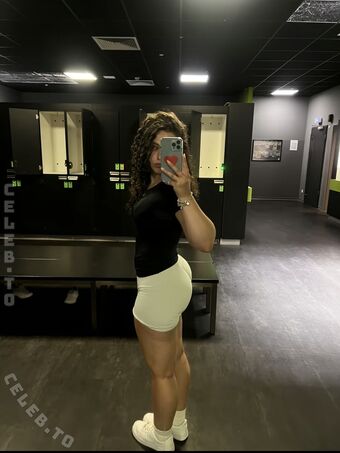 annikaa.mg Nude Leaks OnlyFans Photo 9