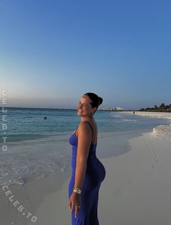 annikaa.mg Nude Leaks OnlyFans Photo 5