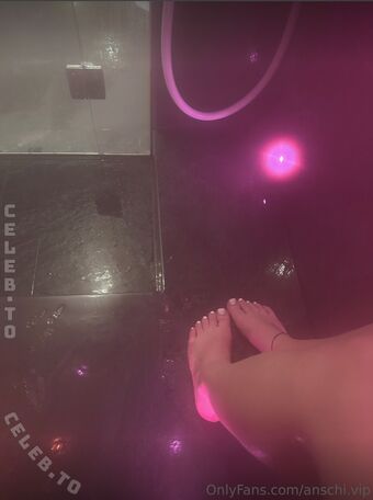 lifeofanscha Nude Leaks OnlyFans Photo 5