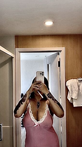 Apoorva Bhalla Nude Leaks OnlyFans Photo 103