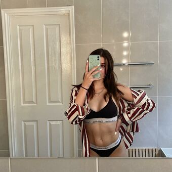 Ash Bradford Nude Leaks OnlyFans Photo 10