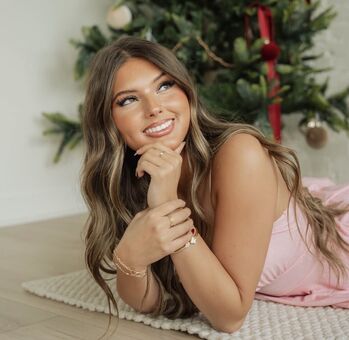 Ashlyn Harlos Nude Leaks OnlyFans Photo 11