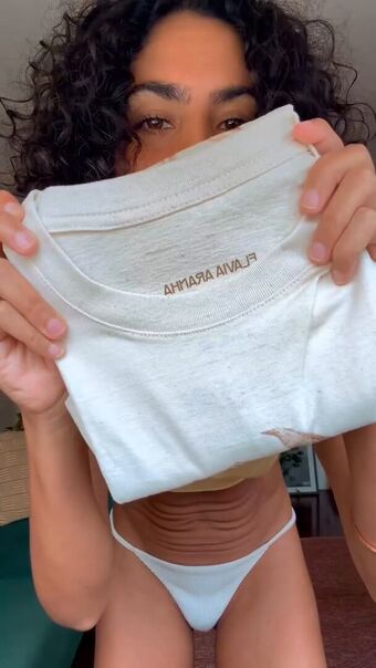 Bela Gil Nude Leaks OnlyFans Photo 44