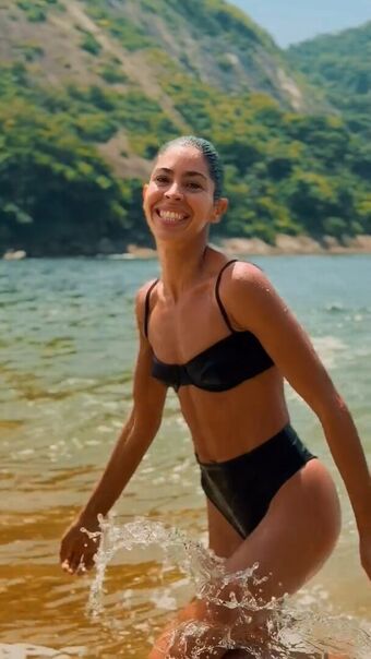 Bela Gil Nude Leaks OnlyFans Photo 47