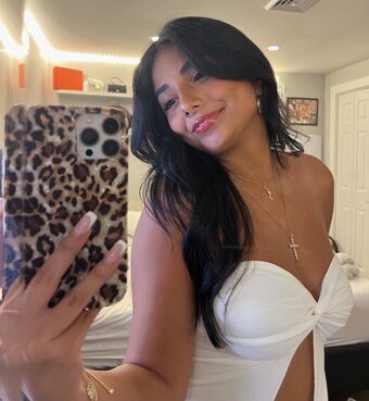 Bella Parisio Nude Leaks OnlyFans Photo 8