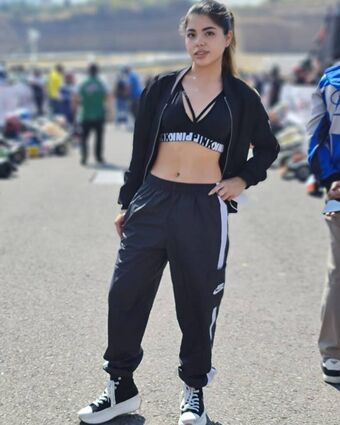 The Best Navels Nude Leaks OnlyFans Photo 37