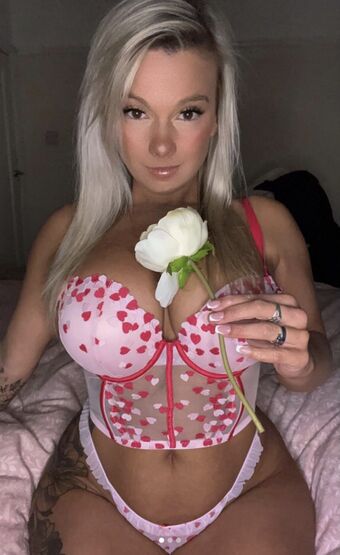 blondebombxo Nude Leaks OnlyFans Photo 1
