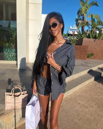 Chloe Khan Nude Leaks OnlyFans Photo 21