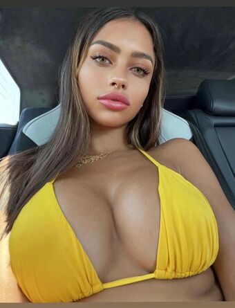 Christina-bertevello Nude Leaks OnlyFans Photo 194