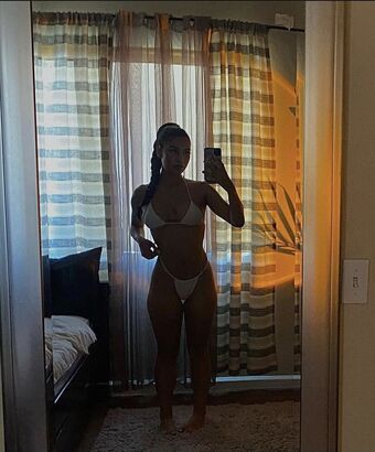 Chvzvanessa Nude Leaks OnlyFans Photo 27