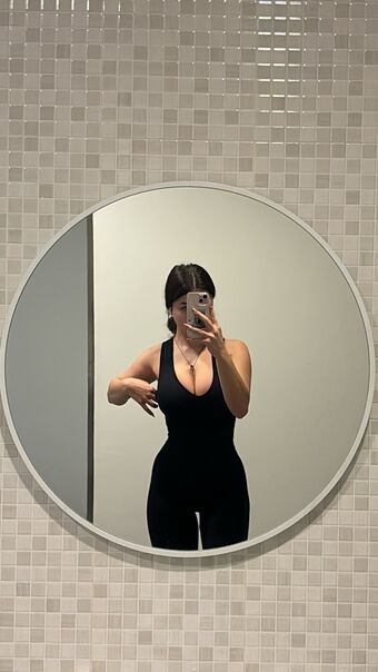 clar1s44 Nude Leaks OnlyFans Photo 3