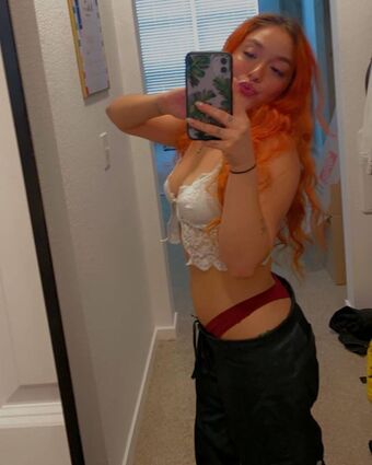 Ellie Ramirez Nude Leaks OnlyFans Photo 10