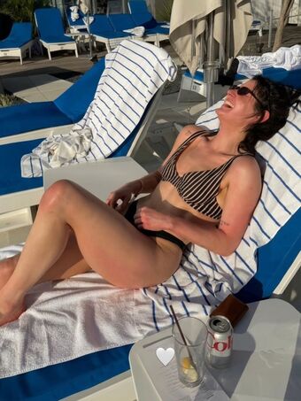 Elyse Myers Nude Leaks OnlyFans Photo 1