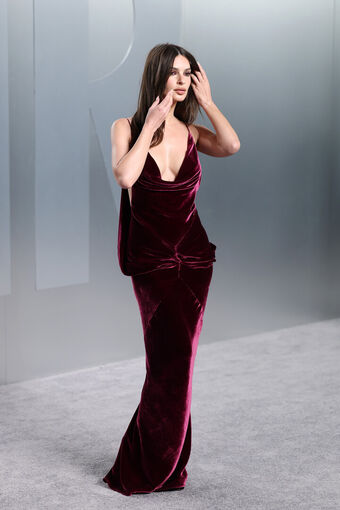 Emily Ratajkowski Nude Leaks OnlyFans Photo 898