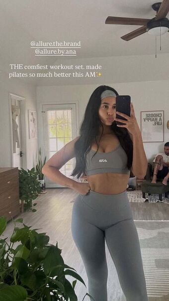 Emily Tosta Nude Leaks OnlyFans Photo 161