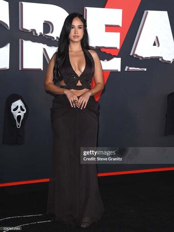 Emily Tosta Nude Leaks OnlyFans Photo 164