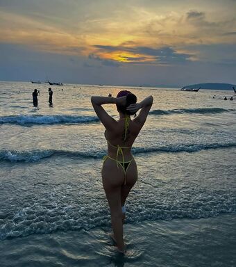 Emma Collins Nude Leaks OnlyFans Photo 7