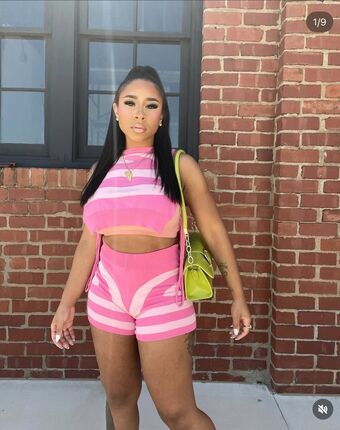 Famous_kiki1 Nude Leaks OnlyFans Photo 3