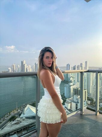 Fiorella Retiz Nude Leaks OnlyFans Photo 84