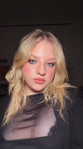 Francesca Scorsese Nude Leaks OnlyFans Photo 31