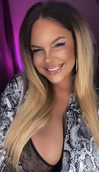 Geri Amazon Nude Leaks OnlyFans Photo 19