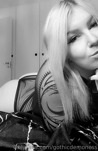 gothicdemoness Nude Leaks OnlyFans Photo 15