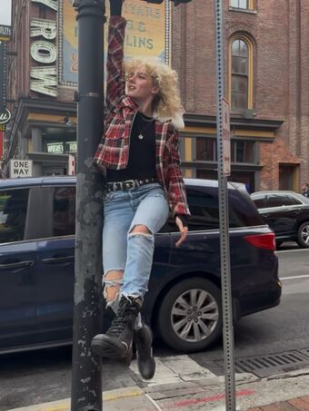 Grace Bowers Nude Leaks OnlyFans Photo 33