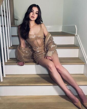 haileesteinfeld Nude Leaks OnlyFans Photo 5