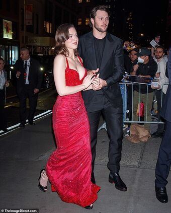 haileesteinfeld Nude Leaks OnlyFans Photo 12