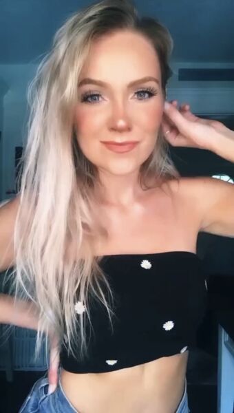 Hailey Malles Nude Leaks OnlyFans Photo 38