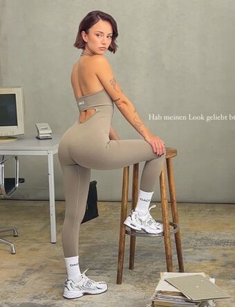 Hannah Caroline Lindner Nude Leaks OnlyFans Photo 15