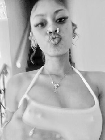 tameliaalexus Nude Leaks OnlyFans Photo 17