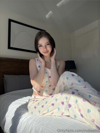 indieellis Nude Leaks OnlyFans Photo 17