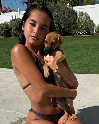 Isabela Moner Nude Leaks OnlyFans Photo 11