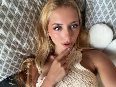 Julie Remoissenet Nude Leaks OnlyFans Photo 67