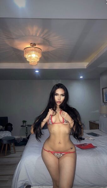 julieemontalvo Nude Leaks OnlyFans Photo 1