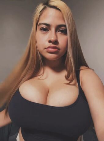 Kerenmorales677 Nude Leaks OnlyFans Photo 12