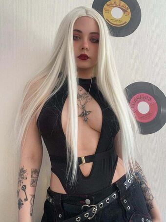 Kiku Mori Nude Leaks OnlyFans Photo 7