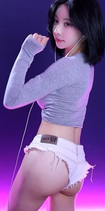 Kim Yu Nude Leaks OnlyFans Photo 75