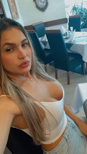 Lais Miranda Nude Leaks OnlyFans Photo 34
