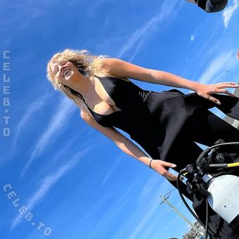 Laura Mae Nude Leaks OnlyFans Photo 20